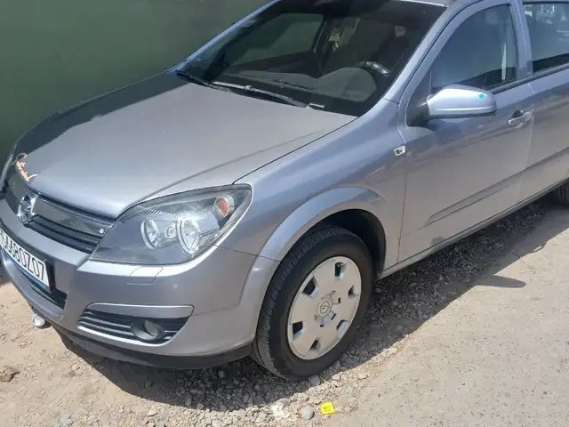 Opel Astra H