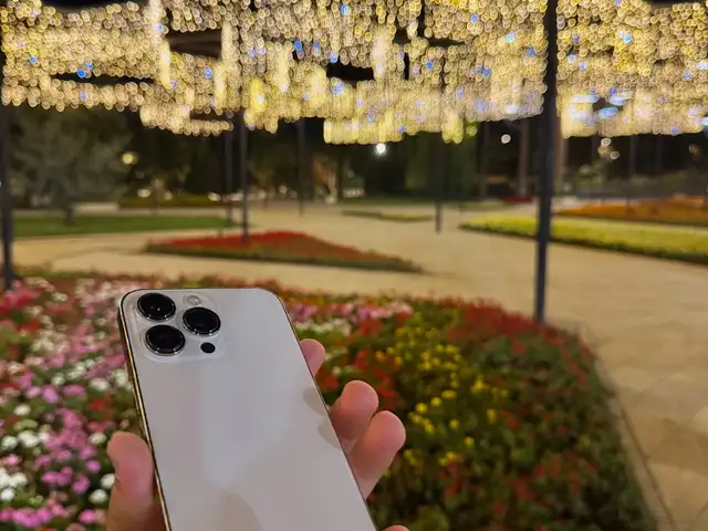 Apple iPhone 13 Pro, 128 gb, Gold, Душанбе