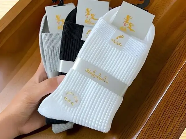 Однотонные носочки, Душанбе