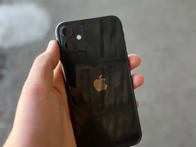 Apple iPhone 11, 64 gb, Black, Худжанд