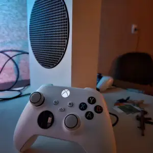Игровая приставка Xbox Series S, Худжанд