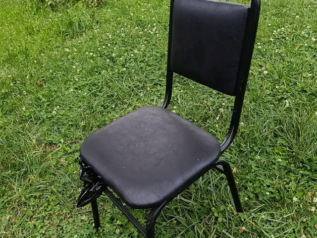 Стул, Душанбе