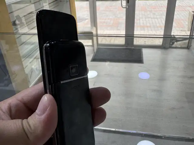 Nokia 8800, Хуҷанд