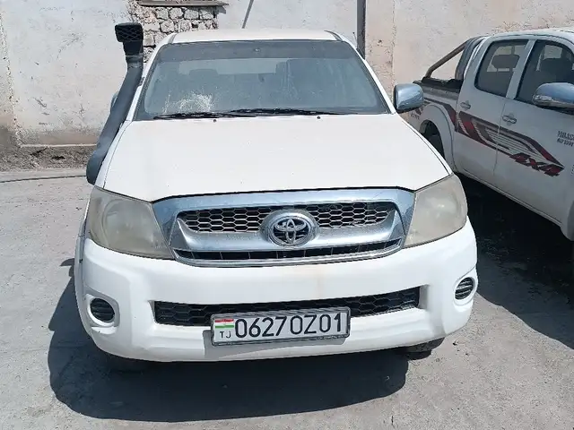 Toyota Hilux