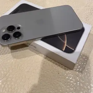 Apple iPhone 16 Pro Max, 256 gb, Natural Titanium, Худжанд