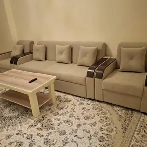Диван тройка, Худжанд