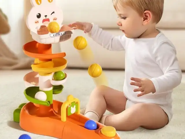 Развивающая игрушка для малышей Веселый Зайчик, Худжанд