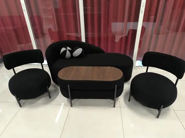 Диван и Кресло, Душанбе