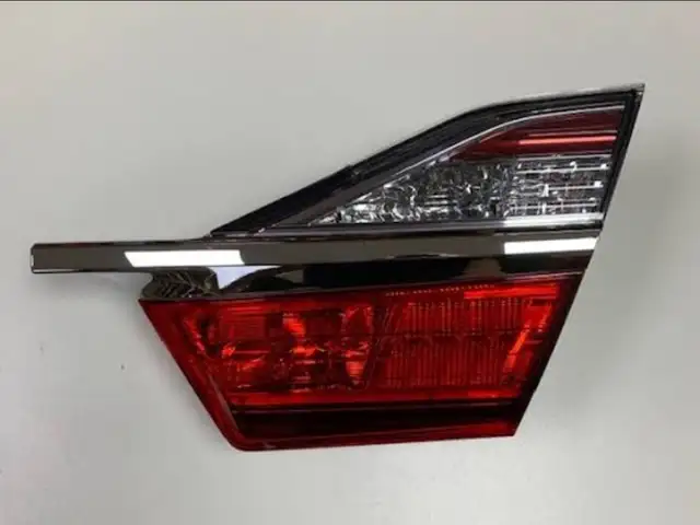 Задние стоп фары от багажа Toyota Camry 5, Душанбе