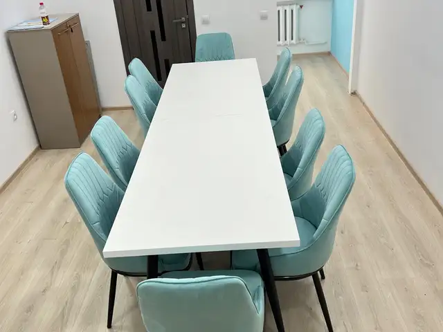 Стол и стулья, Душанбе