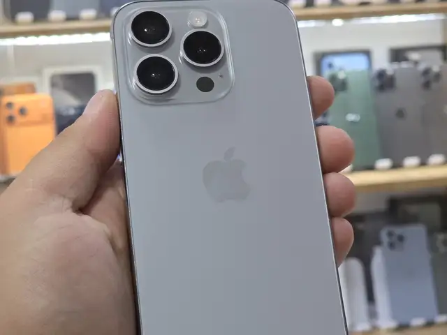 Apple iPhone 15 Pro, 256 gb, Natural Titanium, Душанбе