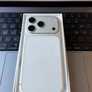 Apple iPhone 17 Pro Max, 256 gb, Silver, Душанбе