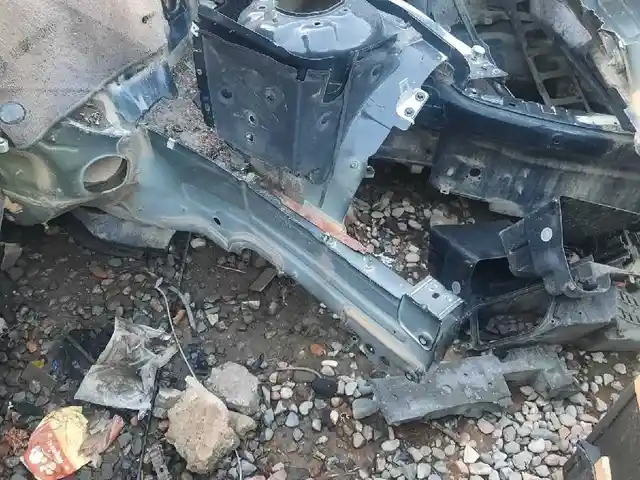 Лонжерон передний от Mercedes-Benz W212, Душанбе