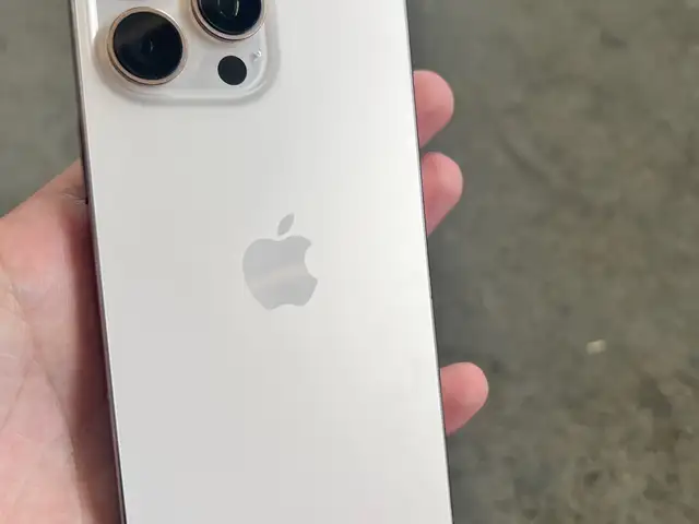 Apple iPhone 16 Pro Max, 256 gb, Desert Titanium, Душанбе