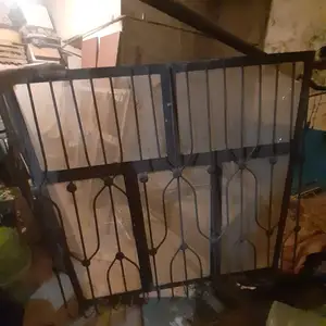 Окна, Вахдат