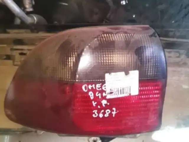 Задный стоп от opel omega, Исфара