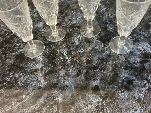 Хрустальные рюмки, Душанбе
