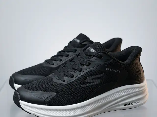 Кроссовки Skechers, Душанбе