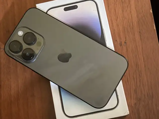 Apple iPhone 14 Pro, 256 gb, Space Black, Душанбе