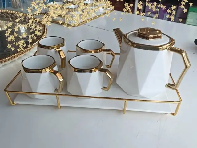 Комплект чайника с чашками, Душанбе