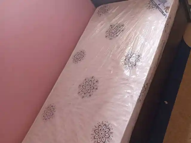Односпальный кровать, Душанбе