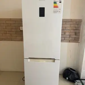 Холодильник Samsung 1.80 - 60, Душанбе