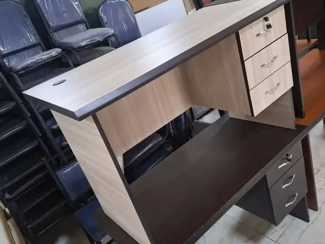 Стол письменный, Душанбе