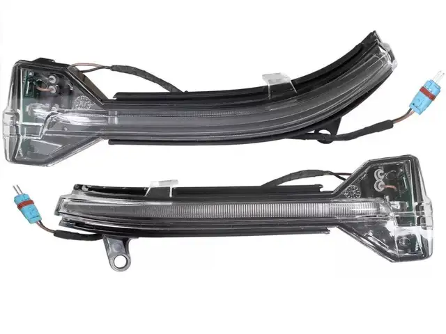 Указатель поворотов боковых зеркал от. BMW F10 2014, Хуҷанд
