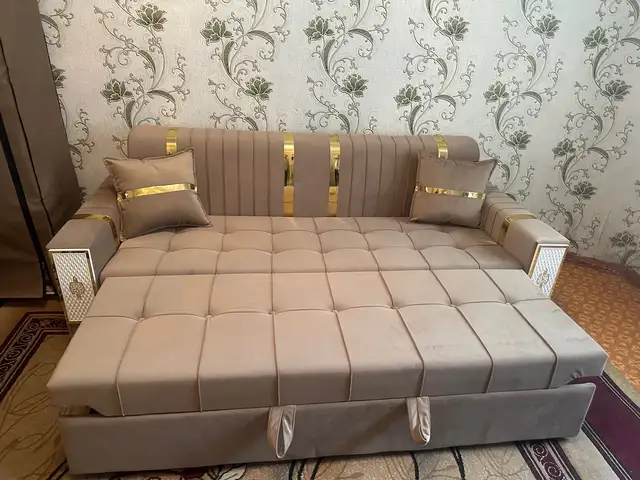 Диван, Худжанд