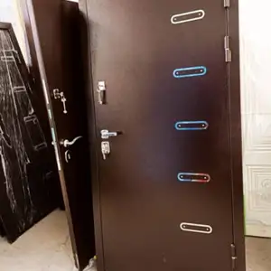 Дархои охани, Душанбе
