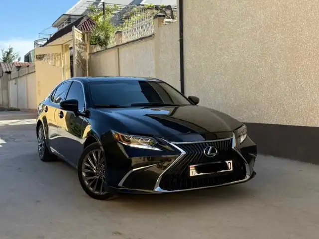 Lexus ES series