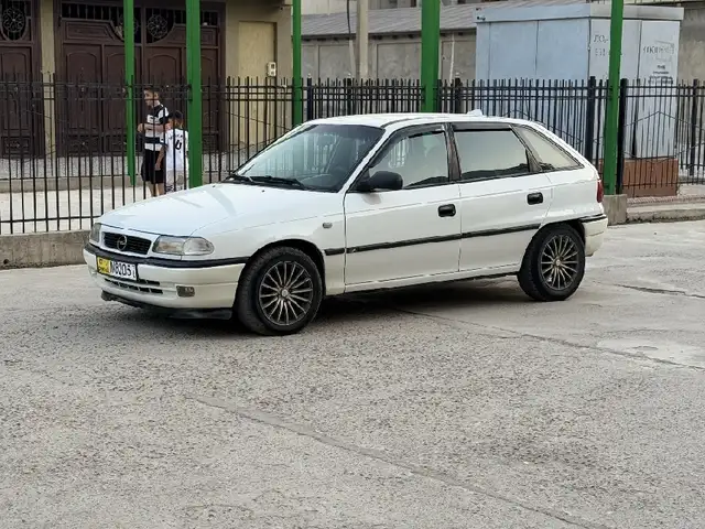Opel Astra F
