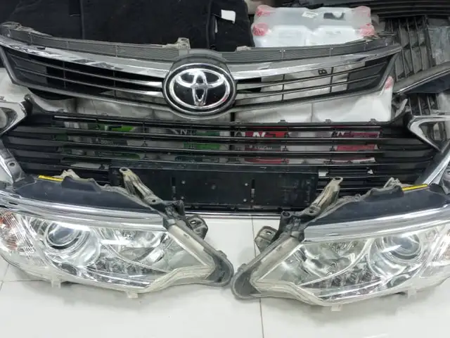 Облицовка и решётка от Toyota Camry 5 Hybrid, Душанбе