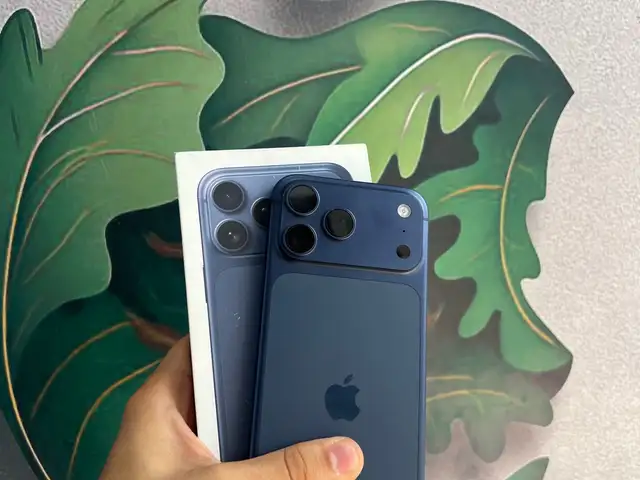 Apple iPhone 17 Pro Max, 256 gb, Deep Blue, Душанбе
