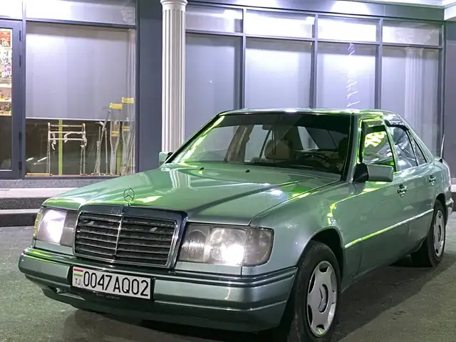 Mercedes-Benz W124