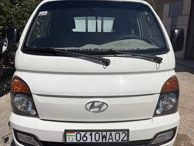 Бортовой автомобиль Hyundai Porter II, 2016, Худжанд