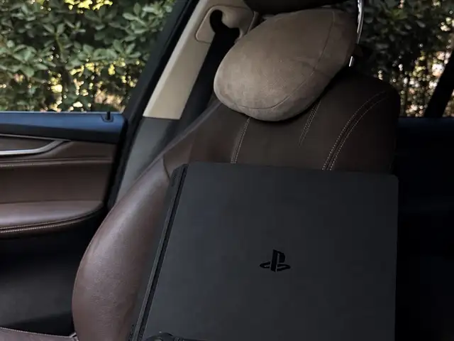 Игровая приставка Sony PlayStation 4 slim, 1tb 12.00, Хуҷанд