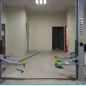 Подъемник автомобильный для автосервиса, Душанбе