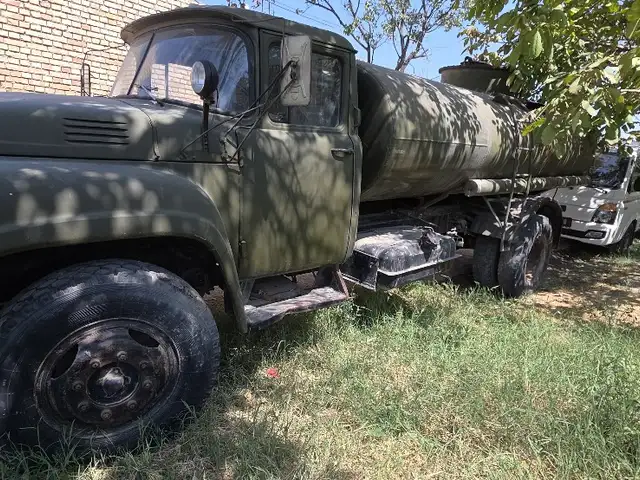 Автоцистерна ЗИЛ-130, 1983, Хуҷанд