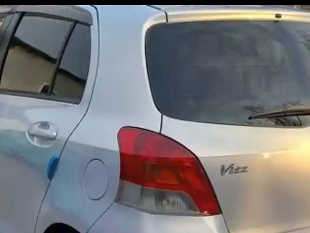 Заднее стекло от Toyota Vitz, Душанбе