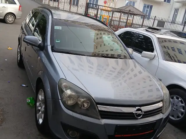 Opel Astra H