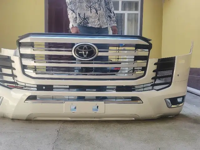 Бампер на Toyota, Душанбе