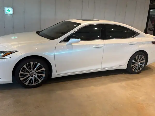 Lexus ES series