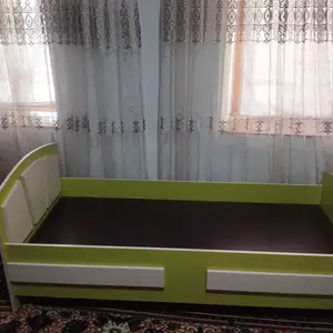 Детская кровать, Пенджикент