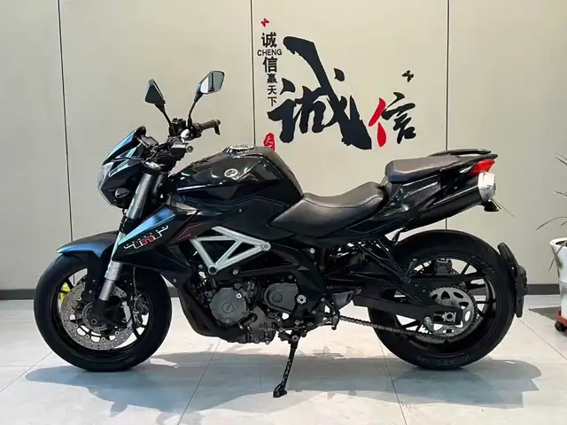 Мотоцикл Kawasaki, Душанбе