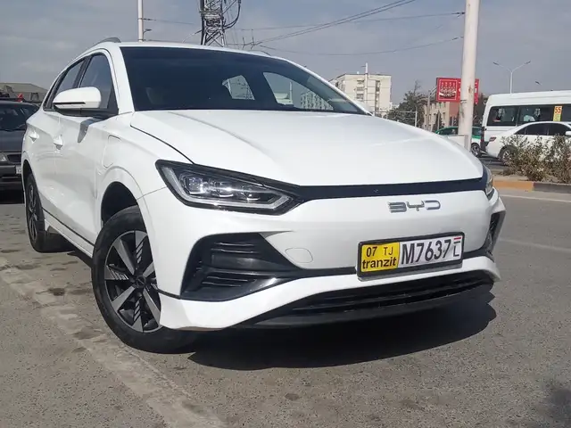 BYD E2