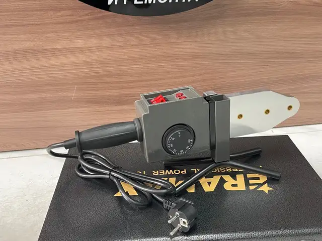 Утюг, Душанбе
