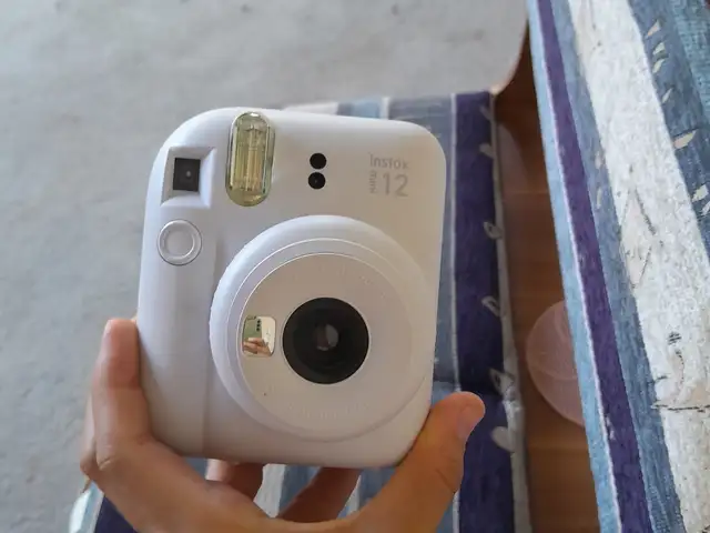 Фотоагент мгновенной печати Fujifilm Instax Mini 12 Белый, Худжанд