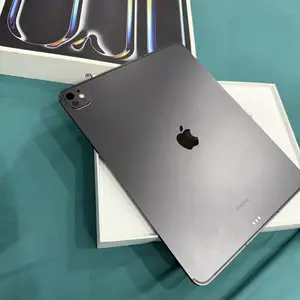 iPad Pro 13inch M4 Silver 256gb, Душанбе