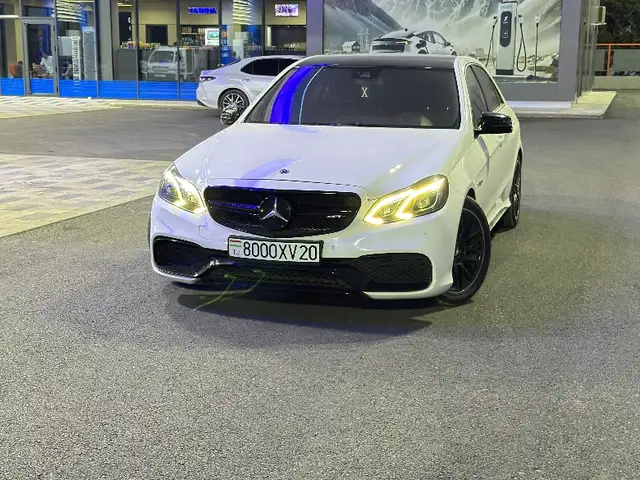 Mercedes-Benz E class